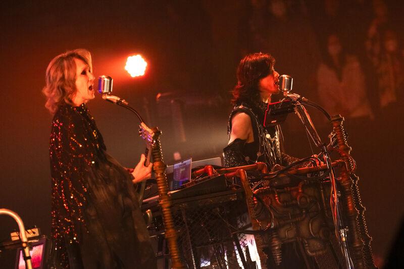 BUCK-TICK | 日本武道館公演 「ナイショの薔薇の下」レポート BUCK-TICK | 日本武道館公演 「ナイショの薔薇の下」レポート