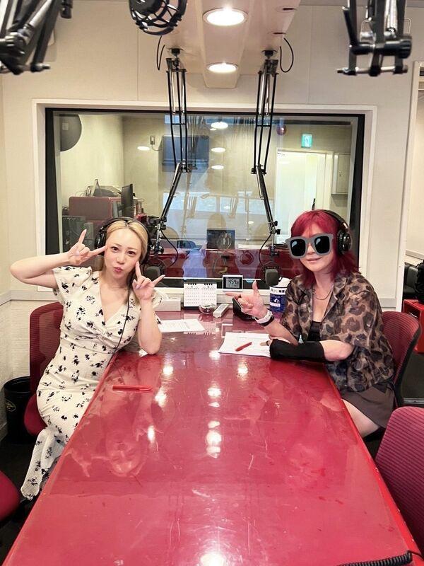 LOVEBITES | 「BURRN! (2025年11月号)｣(10/04)掲載 | ビクター