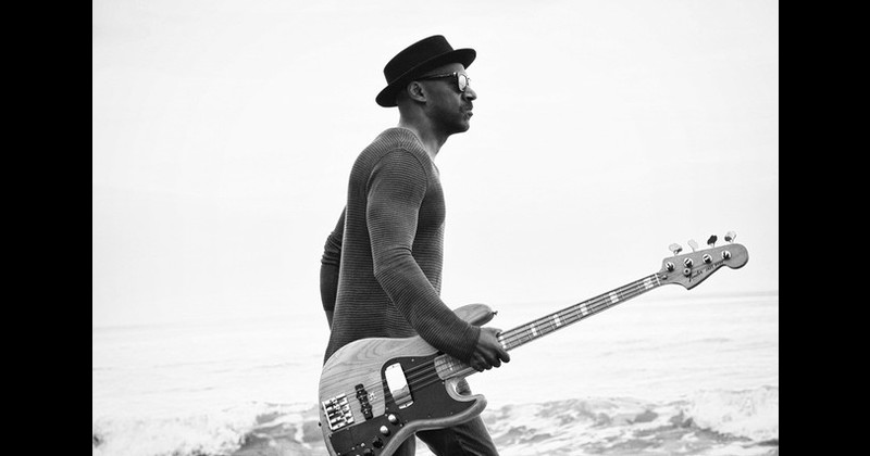 マーカス・ミラー              MARCUS MILLER