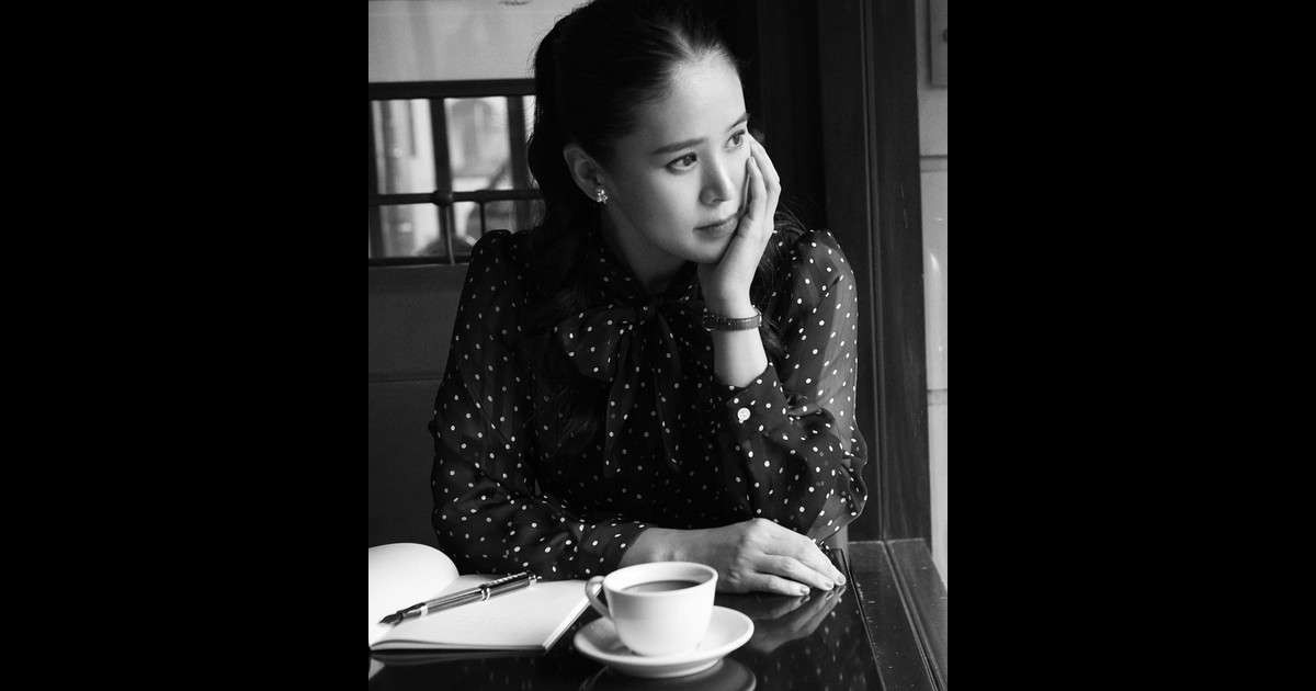 手嶌 葵 | 13曲収録2枚組アナログ盤「Highlights from Simple is best