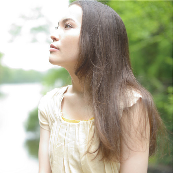 井手 綾香 | つばさ | ビクターエンタテインメント